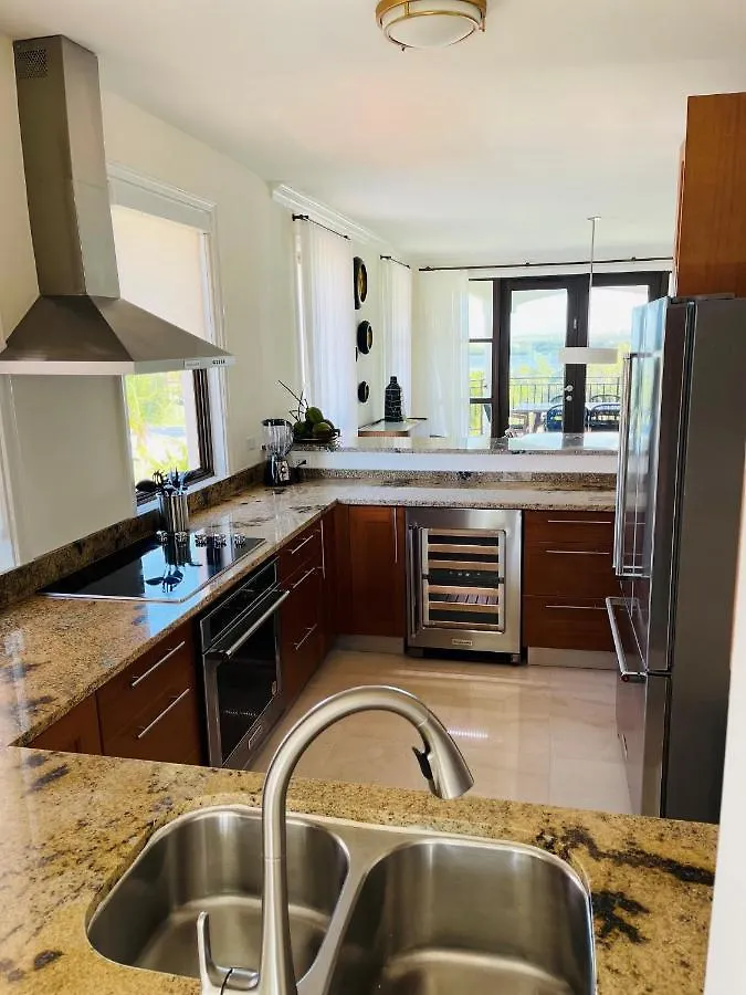 The Country Club Residences At Grand Reserve Rio Grande 0*,
